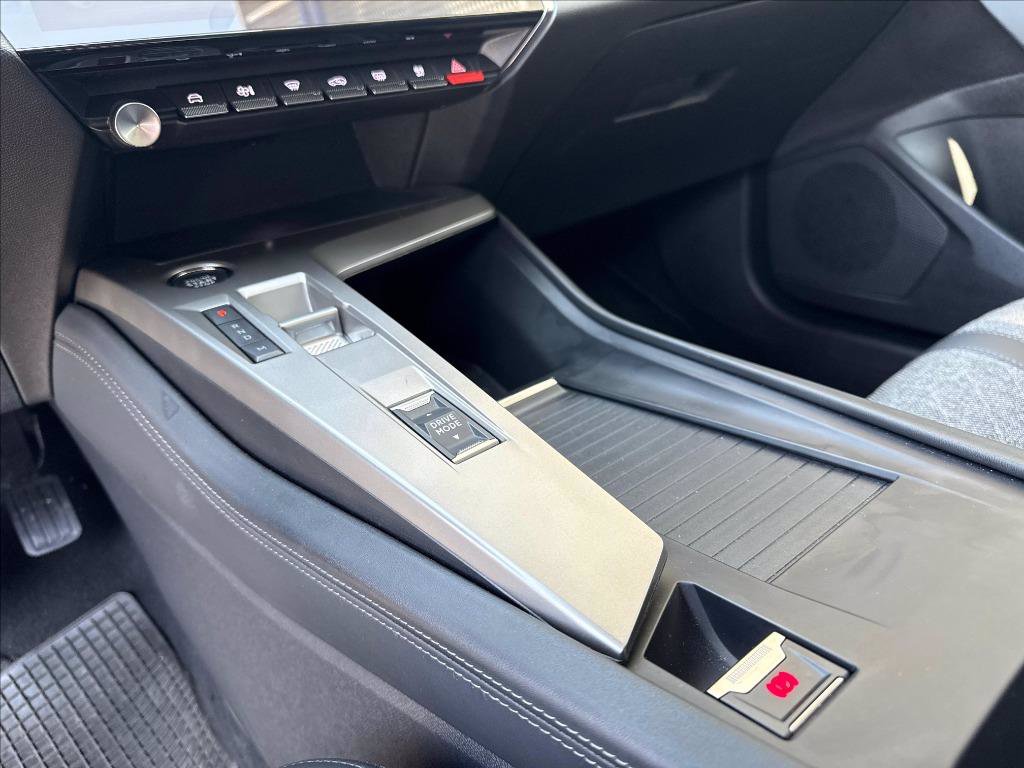 PEUGEOT 408 PureTech 130 S&S EAT8 Allure
