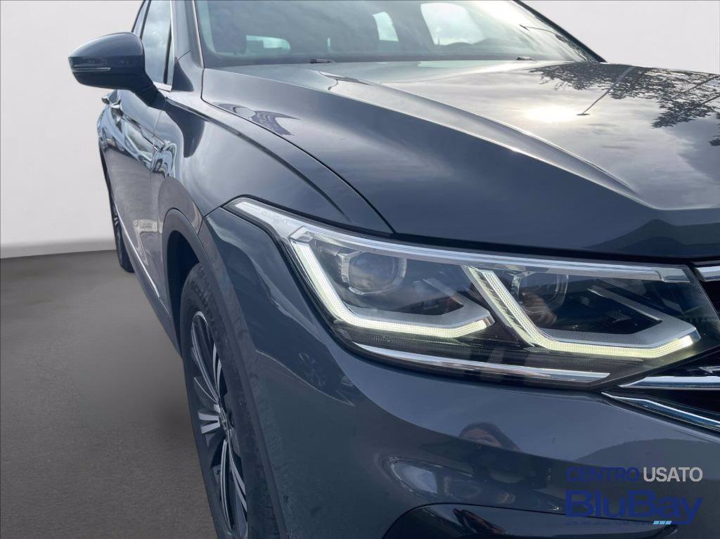 VOLKSWAGEN Tiguan 2.0 TDI 150 CV SCR DSG Life