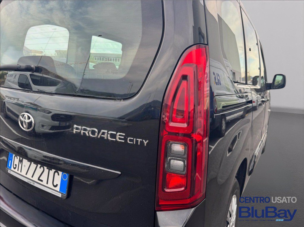 TOYOTA Proace city verso 1.2p 110cv s&s l1 d executive