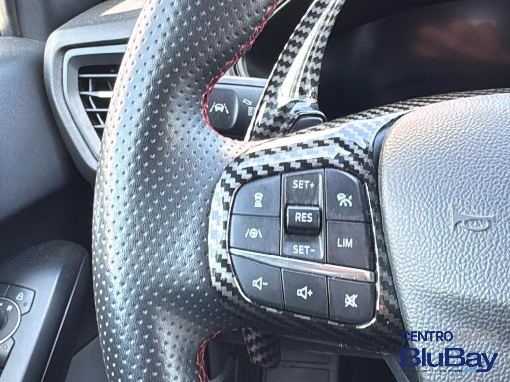 FORD Focus 1.0 ecoboost h st-line x 125cv powershift