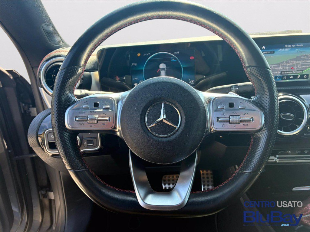 MERCEDES CLA Shooting Brake 200 d AMG Line Premium auto
