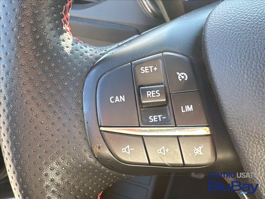 FORD Focus 1.0t ecoboost h st-line x 125cv