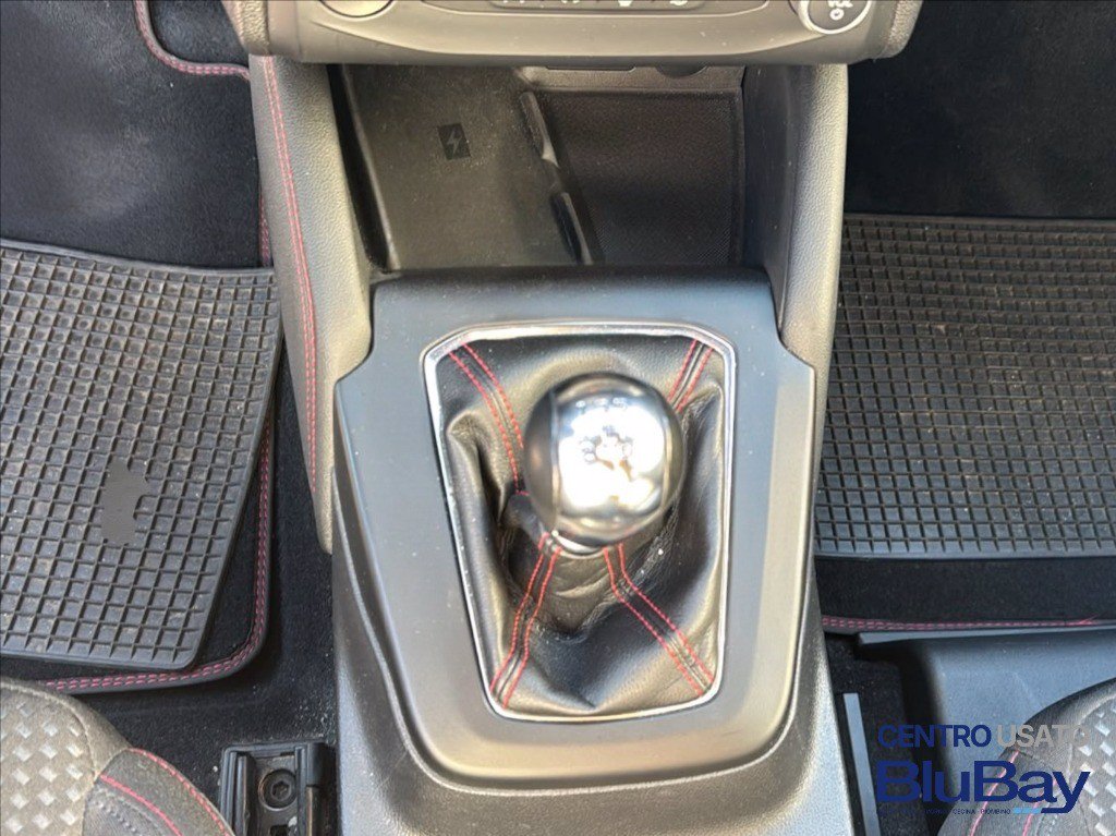 FORD Focus 1.0t ecoboost h st-line x 125cv