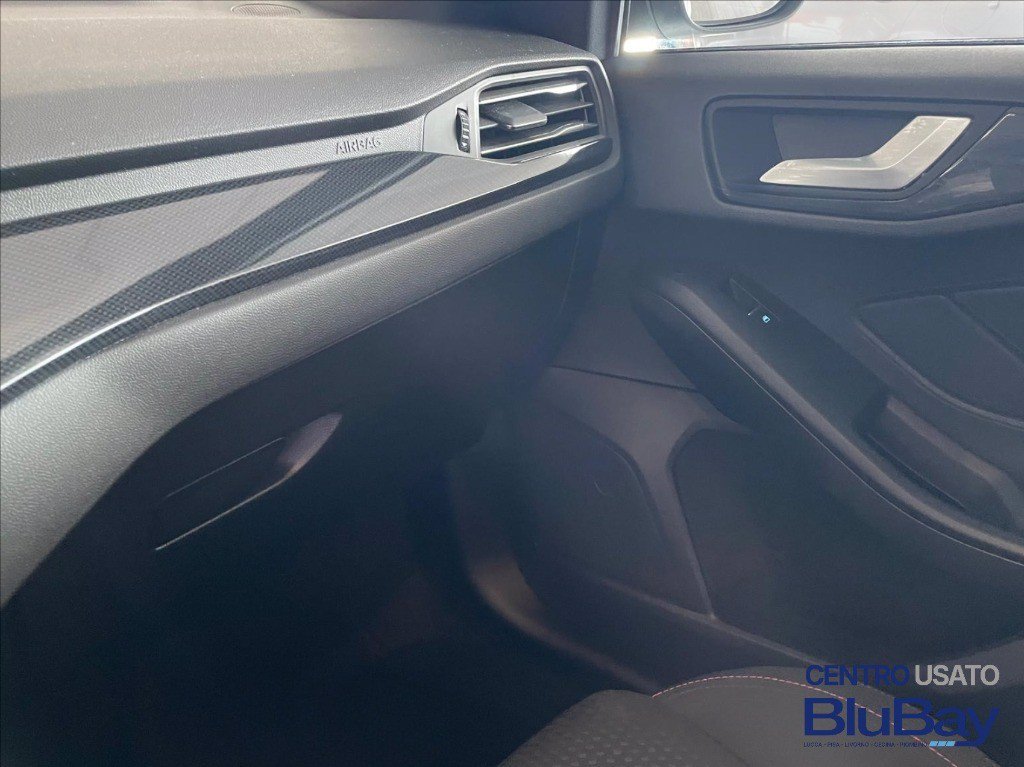 FORD Focus 1.0t ecoboost h st-line 125cv